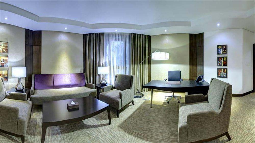 Crowne Plaza Madinah By Ihg 5*